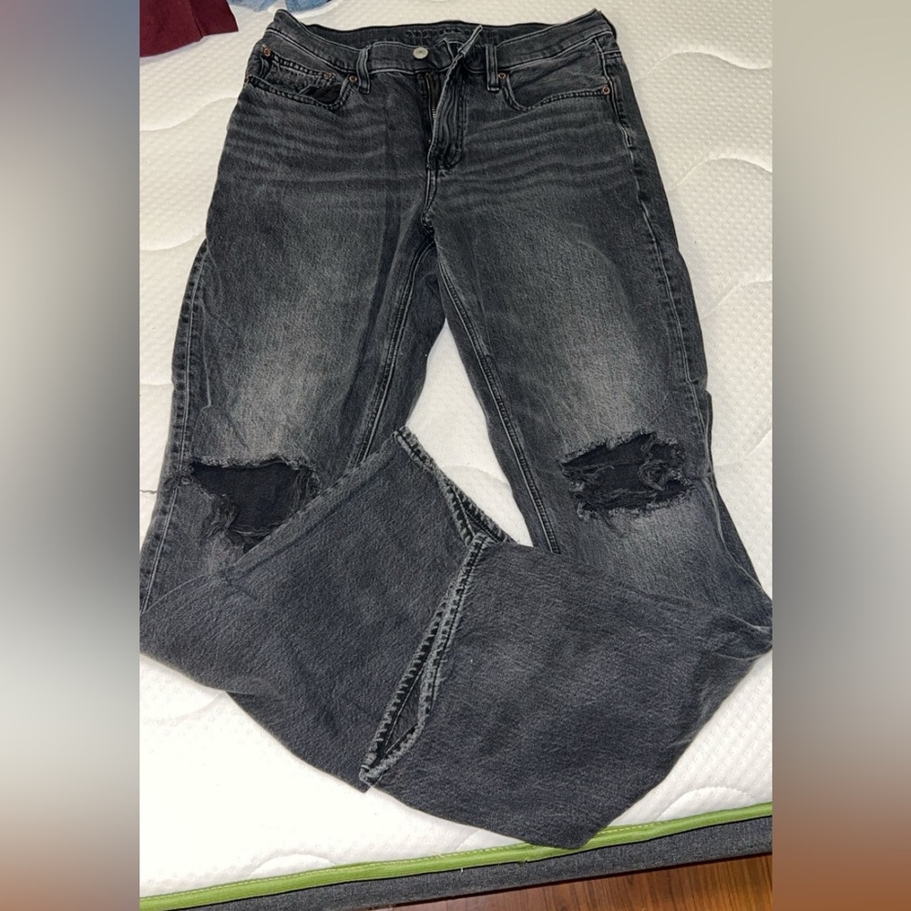 American Eagle Outfitters Black Distressed Women's Jeans